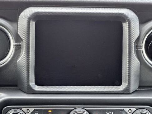 Used 2023 Jeep Wrangler Unlimited Sahara w/ Cold Weather Group image 3