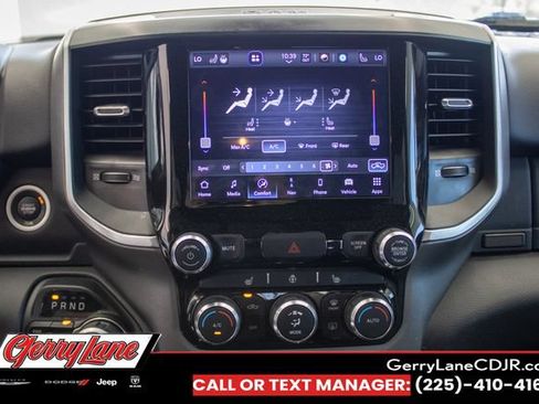 Used 2023 RAM 1500 Big Horn AWD/4WD image 9