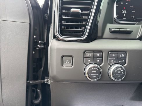 New 2025 GMC Sierra 2500 Denali w/ Denali Reserve Package image 15