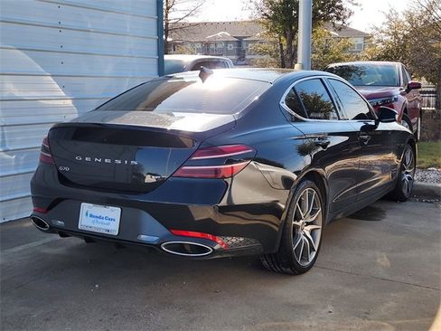 Used 2022 Genesis G70 3.3T image 4