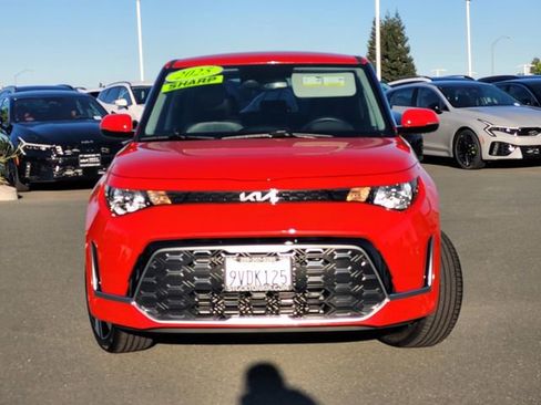 Used 2025 Kia Soul GT-Line FWD image 2