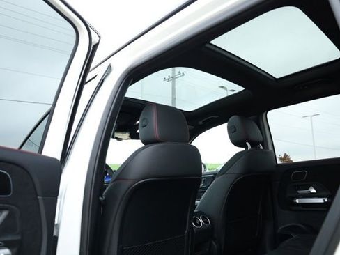 Certified 2025 Mercedes-Benz GLB 250 image 23