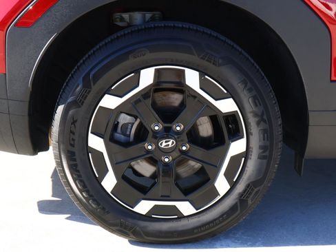 Certified 2025 Hyundai Santa Fe SEL image 8