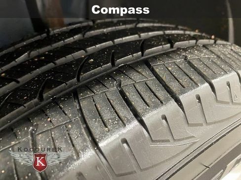 Used 2013 Ford Edge SE image 9