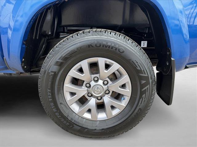 Used 2018 Toyota Tacoma SR5 AWD/4WD image 21