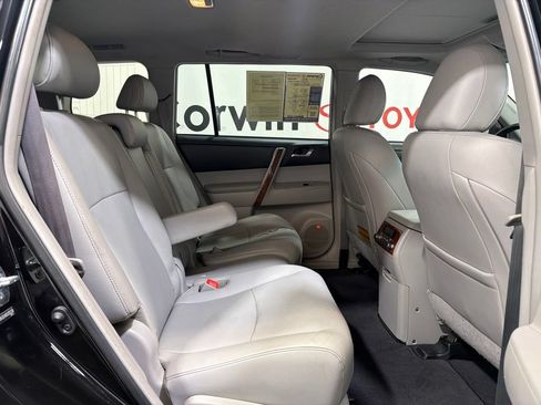 Used 2013 Toyota Highlander Limited AWD/4WD image 15