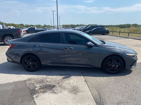Used 2026 Hyundai Elantra Sport FWD image 6