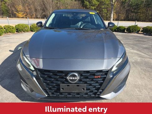 Used 2024 Nissan Altima 2.5 SR image 10