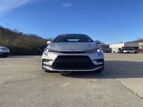 Used 2024 Toyota Corolla SE image 30