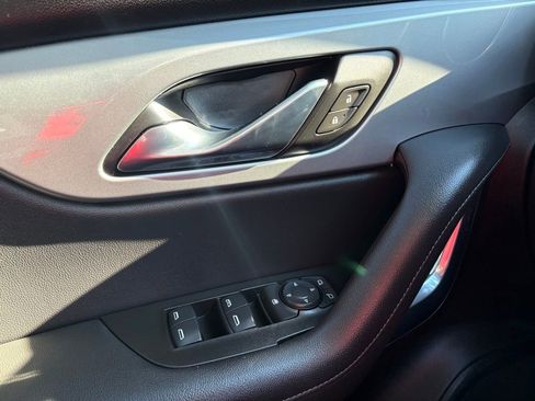 Used 2020 Chevrolet Blazer LT image 21