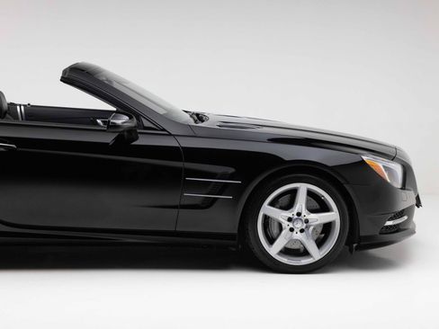 Used 2014 Mercedes-Benz SL 550 image 39