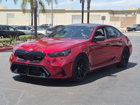 Used 2026 BMW M5 AWD/4WD image 5