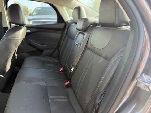 Used 2013 Ford Focus Titanium w/ Titanium Handling Pkg image 20