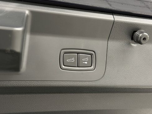 Certified 2023 Porsche Panamera 4 Platinum Edition image 64