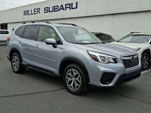 Used 2019 Subaru Forester Premium w/ All-Weather Package AWD/4WD image 1