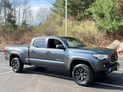 Used 2023 Toyota Tacoma SR5 AWD/4WD image 7
