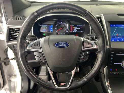 Used 2019 Ford Edge ST w/ Equipment Group 401A image 27