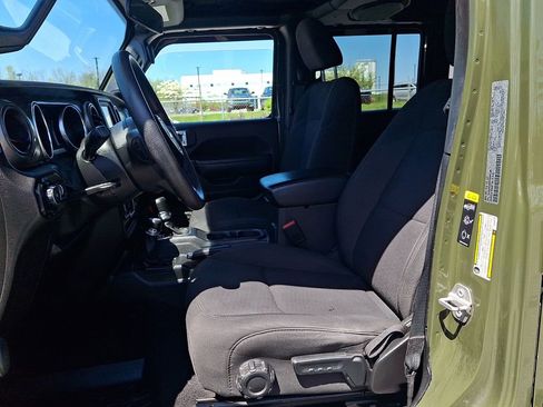 Used 2021 Jeep Wrangler Unlimited Sport AWD/4WD image 15