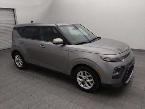 Used 2022 Kia Soul LX w/ Technology Package FWD image 11