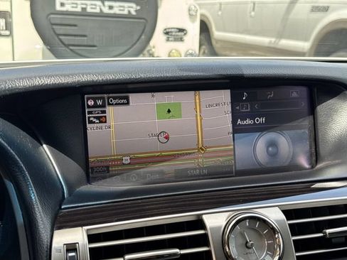 Used 2015 Lexus LS 460 w/ Comfort Package RWD image 18