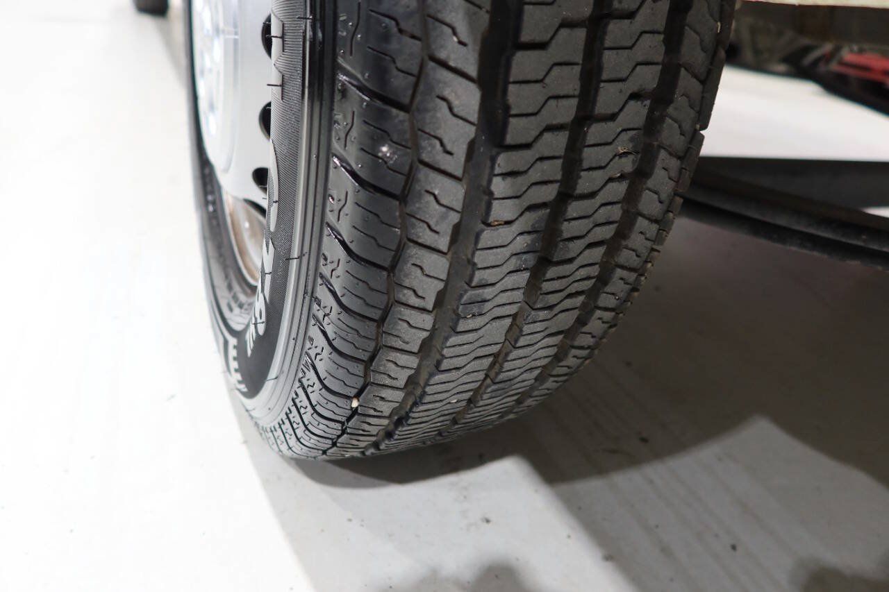 Used 2024 RAM ProMaster 2500 w/ Safety Group FWD image 31