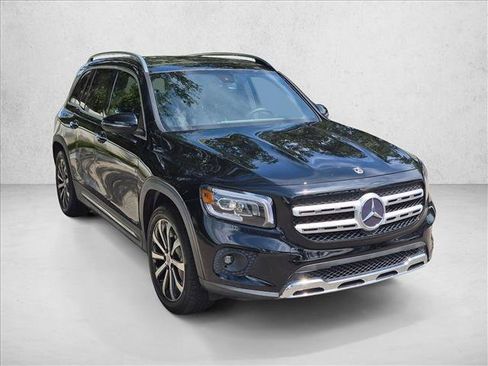 Used 2022 Mercedes-Benz GLB 250 image 3