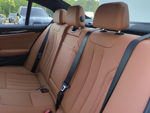 Used 2023 BMW 530i w/ Premium Package RWD image 32
