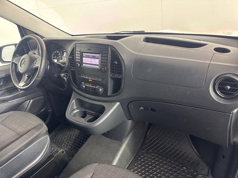 Used 2018 Mercedes-Benz Metris image 21