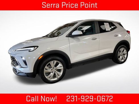 Used 2024 Buick Encore GX Preferred w/ Comfort Package AWD/4WD image 1