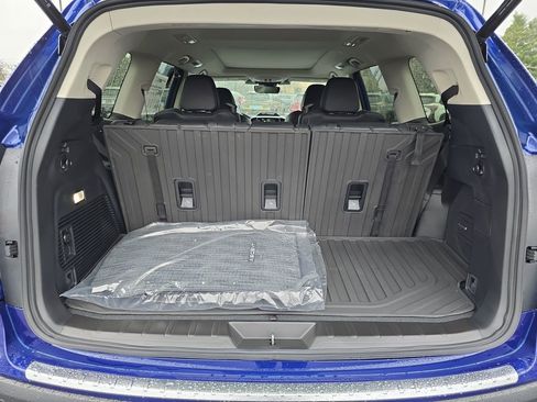 New 2026 Subaru Ascent Limited image 12