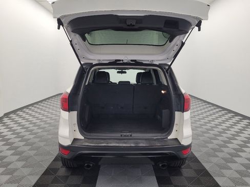 Used 2019 Ford Escape SE FWD image 29