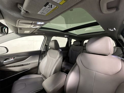 Used 2019 Hyundai Santa Fe Limited image 18
