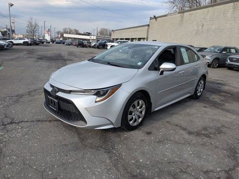 Used 2022 Toyota Corolla LE FWD image 8