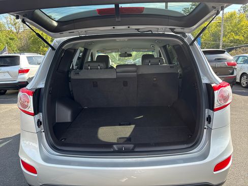 Used 2011 Hyundai Santa Fe SE image 19