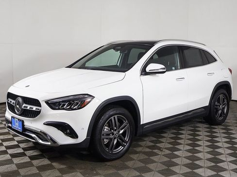 Used 2025 Mercedes-Benz GLA 250 4MATIC image 8
