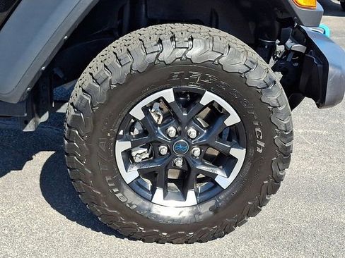 Certified 2025 Jeep Wrangler Unlimited Rubicon 4xe w/ Safety Group AWD/4WD image 11