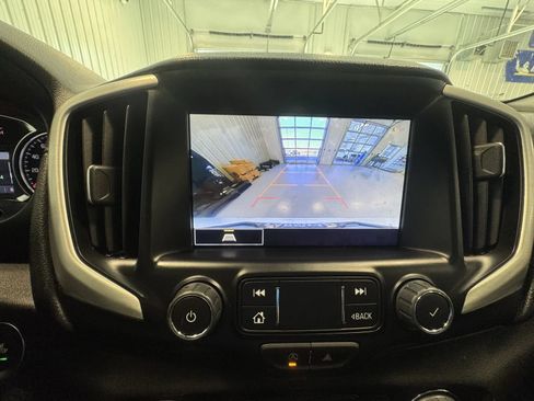 Used 2024 GMC Terrain SLT AWD/4WD image 34