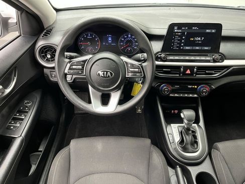 Used 2019 Kia Forte LXS FWD image 11