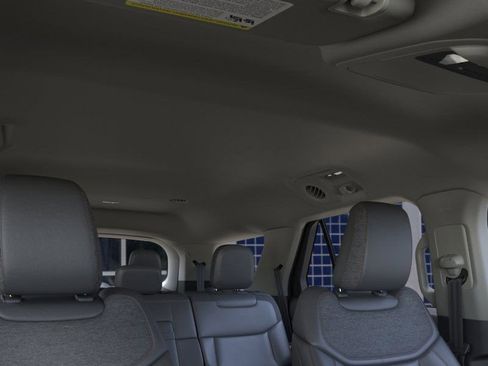 New 2025 Ford Explorer Active w/ Active Comfort Package image 23
