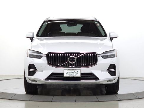 Used 2023 Volvo XC60 B5 Plus w/ Climate Package AWD/4WD image 2
