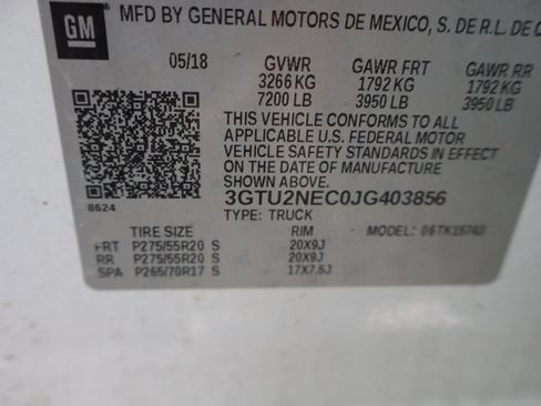 Used 2018 GMC Sierra 1500 SLT w/ SLT Premium Package AWD/4WD image 4