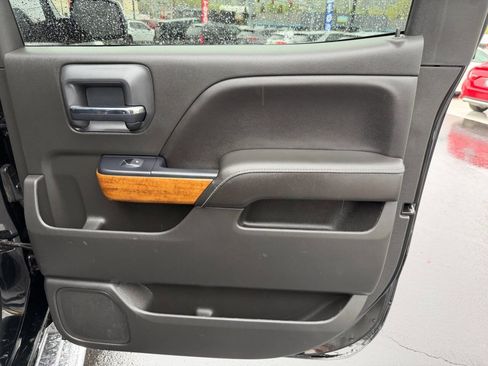 Used 2018 Chevrolet Silverado 1500 High Country image 24