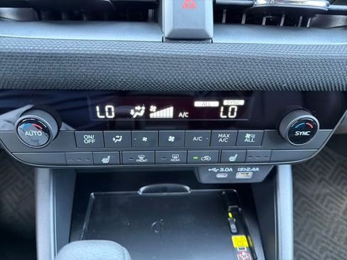 New 2026 Subaru Outback Limited AWD/4WD image 14