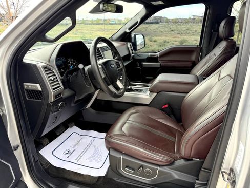 Used 2015 Ford F150 Platinum w/ Equipment Group 701A Luxury AWD/4WD image 13