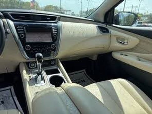 Used 2024 Nissan Murano SL image 19