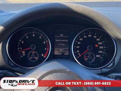 Used 2010 Volkswagen Golf 2-Door FWD image 13