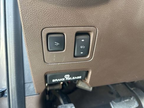 Used 2020 Ford F250 King Ranch w/ King Ranch Ultimate Package image 18