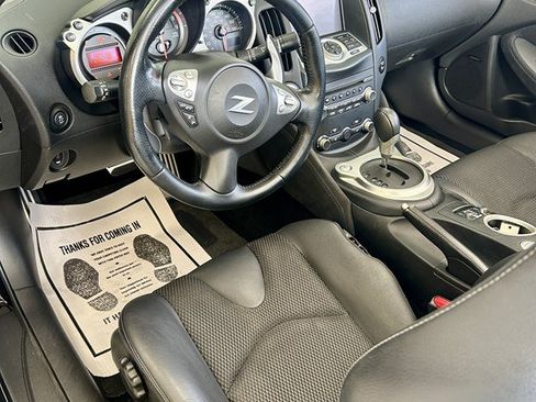 Used 2014 Nissan 370Z Touring w/ Navigation Package RWD image 10