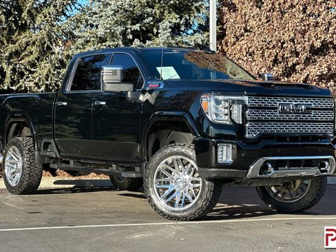 Used 2023 GMC Sierra 2500 Denali image 3