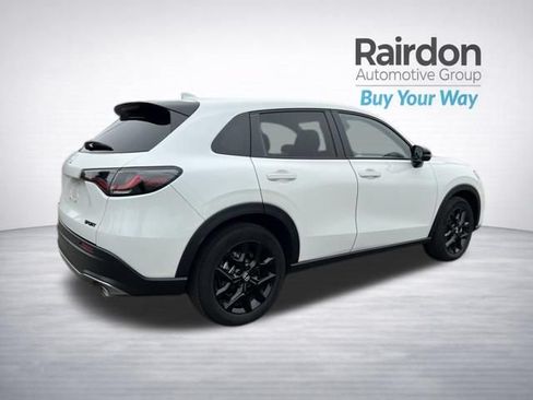 Used 2024 Honda HR-V Sport image 7